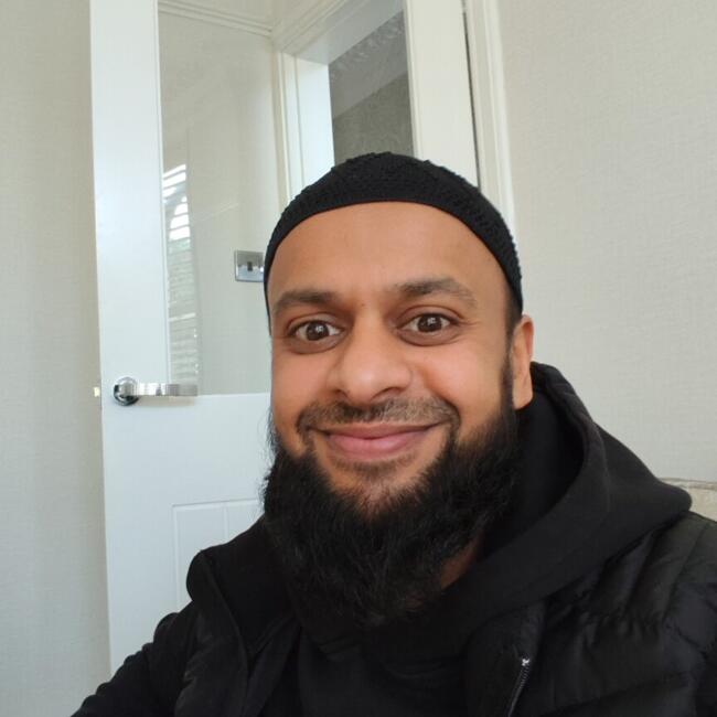 Babysitter in Bradford: Abdur-Rahman