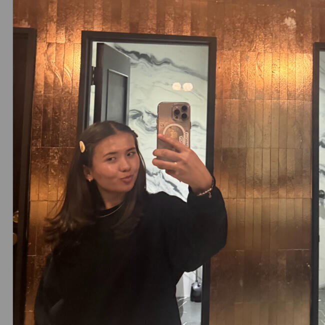 Babysitter in Brooklyn: Kamola