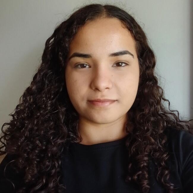 Babysitter em Seixal: Leticia