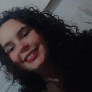 Babysitter in Canoas: Rose