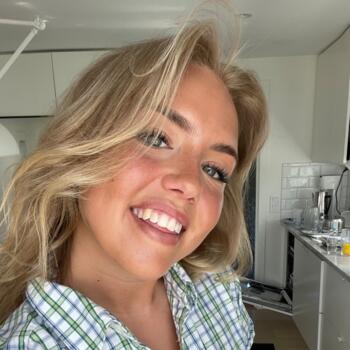 Babysitter in Varberg: Annielle