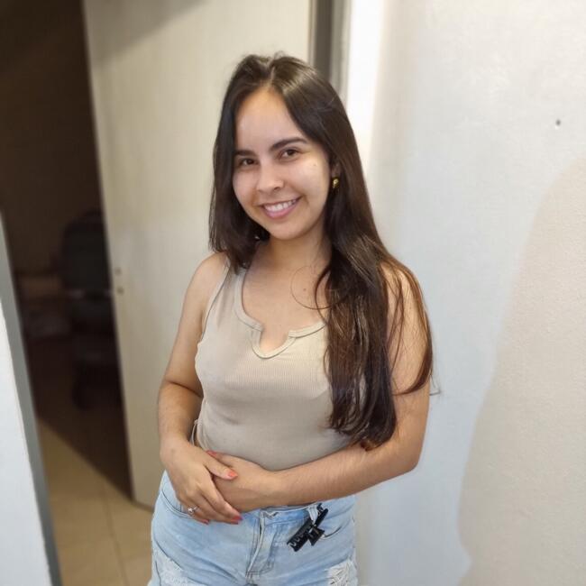 Niñera en San Miguel: Antonela