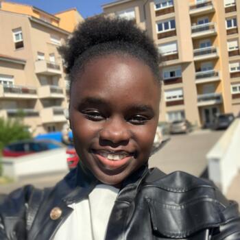 Nanny in Bron: Khoudia