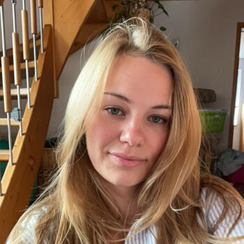 Babysitter in Friedrichshafen: Honey