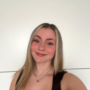 Babysitter in Ripollet: Carla