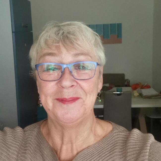 Babysitter in Walpertskirchen: Gisela