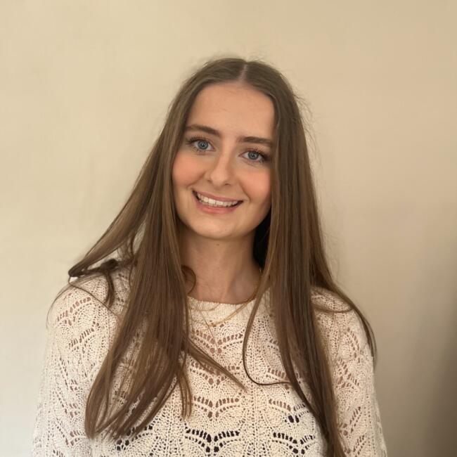 Babysitter in Yateley: Sophia