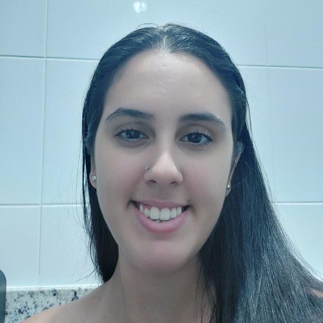 Babysitter in Cubatão: Maria