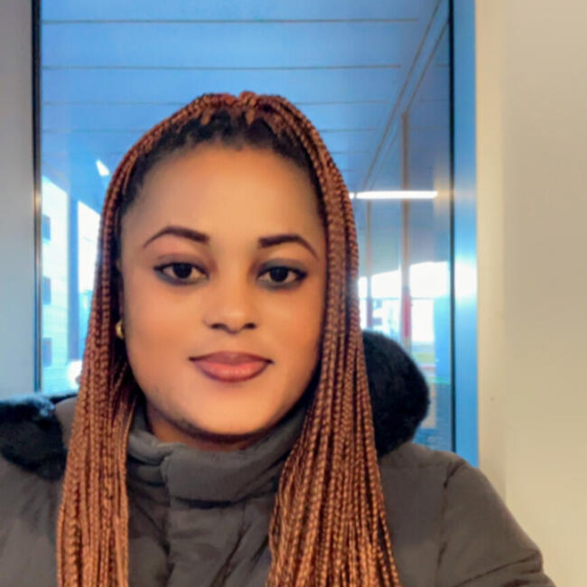 Babysitter in Edinburgh: Monsurat