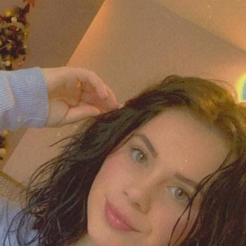 Babysitter in Haisnes: Ïnola