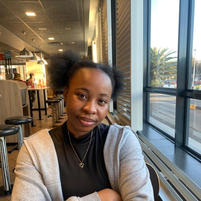 Babysitter in Kempton Park: Sellene