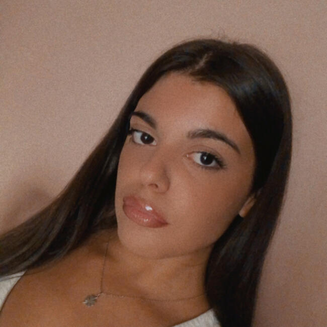 Babysitter in Casoria: Maria