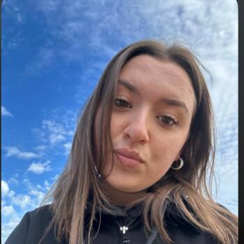 Babysitter in Rennes: JULIE