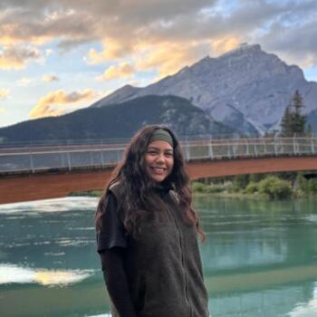Babysitter in Banff: Daniela