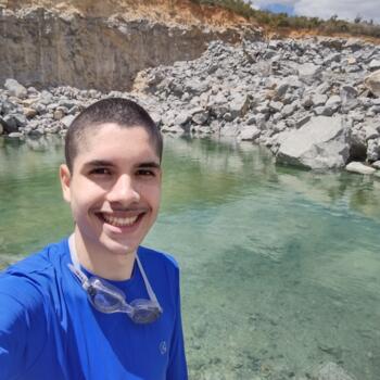 Babysitter in Belo Horizonte: Ana Beatriz