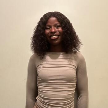 Babysitter in Francheville: Ruth