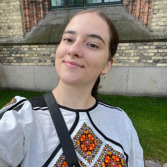 Barnvakt i Oskarström: Oksana