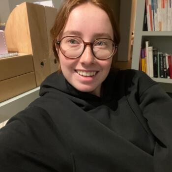 Babysitter in La Garenne-Colombes: Anais