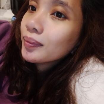 Babysitter in Riyadh: Hazel Faye