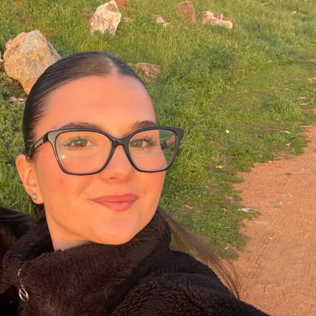 Babysitter in Athens: Melina