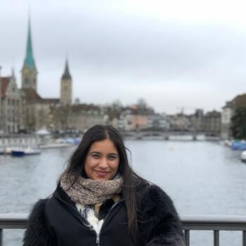 Babysitter Zurich: Julieta