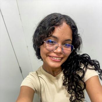 Babysitter in Santarém: Aline