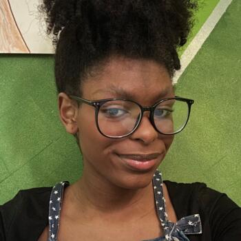 Babysitter em Sintra: Flávia