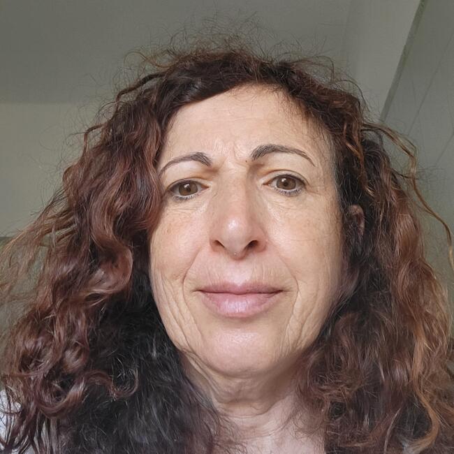 Babysitter in Parabita: Lucia