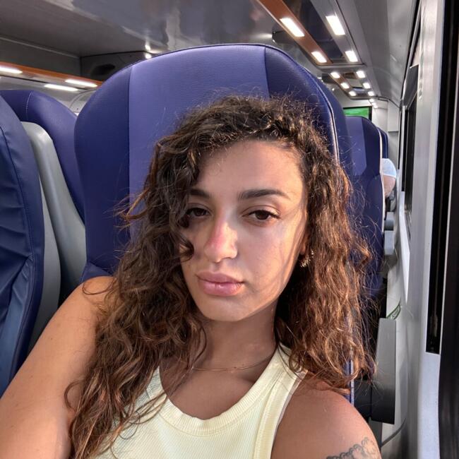Babysitter in Salerno: Linda