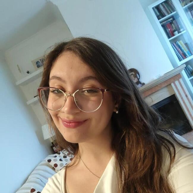 Babysitter in Castro Marim: Nicole