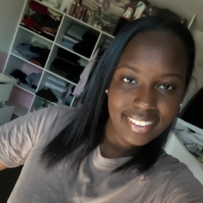 Babysitter in Vigneux-sur-Seine: Zeinab