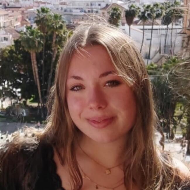 Babysitter in Hannut: Anceline