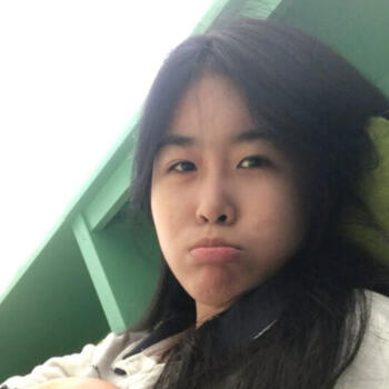 Babysitter in Krakow: Hien