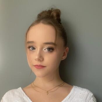 Babysitter in Corps-Nuds: Léane