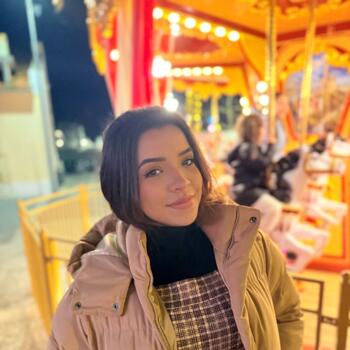 Babysitter in Viana do Castelo: Julia