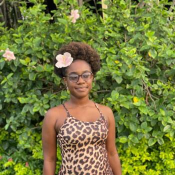 Babysitter in Kingston: Khiana