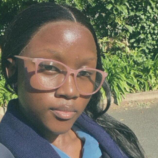 Babysitter in Cape Town: Snethemba