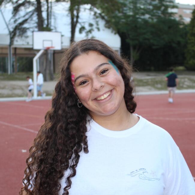 Babysitter in Paranhos: Maria