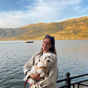 Babysitter στην περιοχή Ιωάννινα: Hlianna