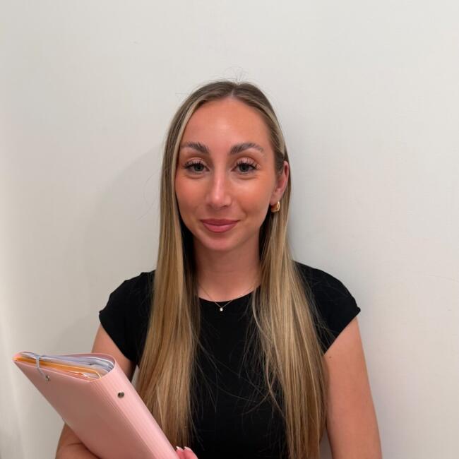 Babysitter in La Colle-sur-Loup: Iliana