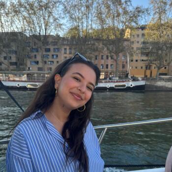 Oppas in Lyon: Ghalia