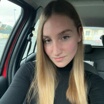 Babysitter Trégueux: Celia