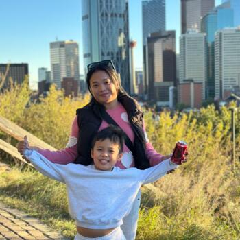 Niñera en Calgary: Mae