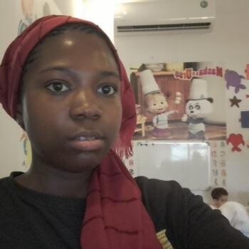 جليسة أطفال عجمان: Wanyana
