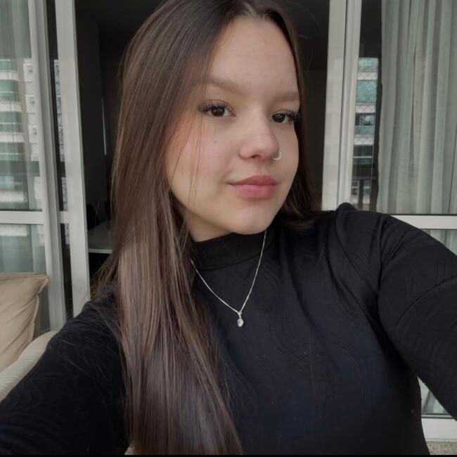 Babysitter in Maringá: Natalia