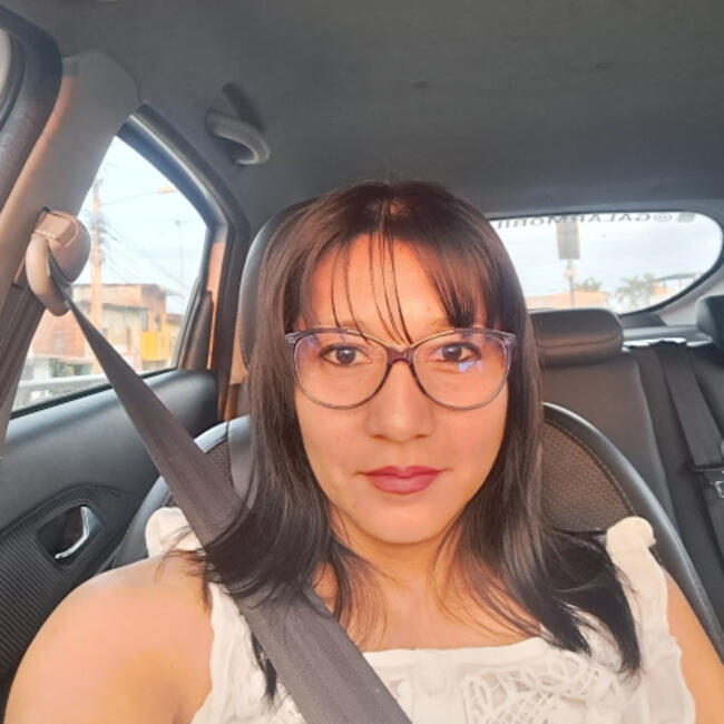 Babysitter in Pedro Carbo: Lorena