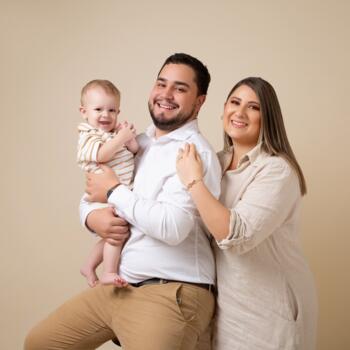 Babysitting job in San Antonio (Naranjo): babysitting job Montserrat