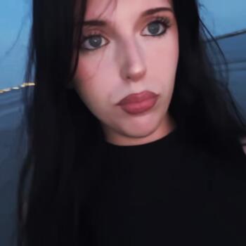 Babysitter in Saint-Quentin: Abygaelle