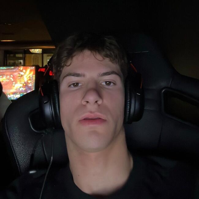 Babysitter in Aglantzia: George