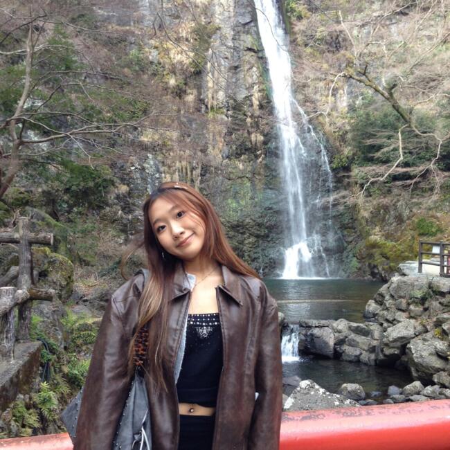 Babysitter in Singapore Island: Kayla